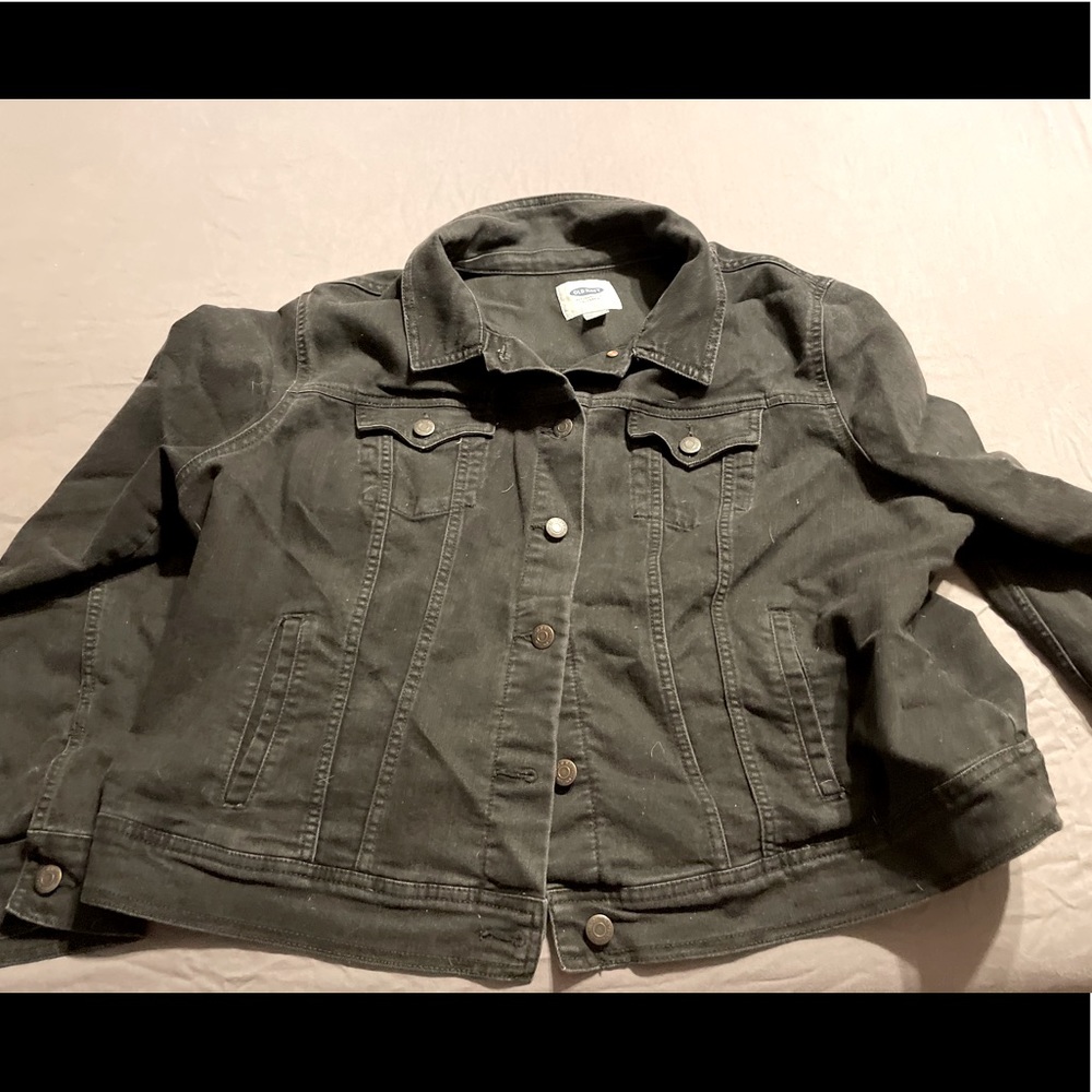 Old Navy distressed black denim jacket XXL